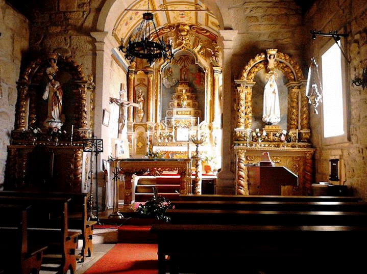 Interior igreja matriz Forles