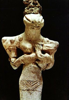 reptiliaos_escultura.jpg repitilianos_escultura.jpg