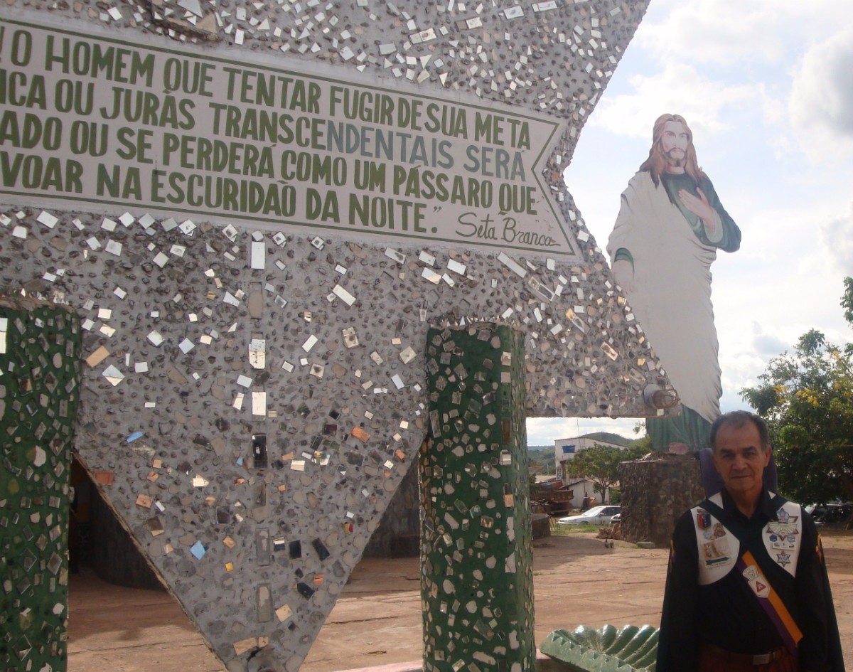 Salve Deus! O ADJUNTO MURUÃ KOATAY 108! É REGENTE DO MINISTRO MURUÃ DA ESTRELA CANDENTE! Salve Deus.