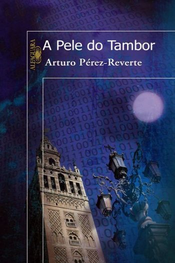 O conjunto de elemento de peças de xadrez dourado, rei, torre de rainha,  bispo, cavalo, pé de peão no tabuleiro de xadrez em fundo escuro.  liderança, trabalho em equipe, parceria, planejamento e conceito de  estratégia de negócios.