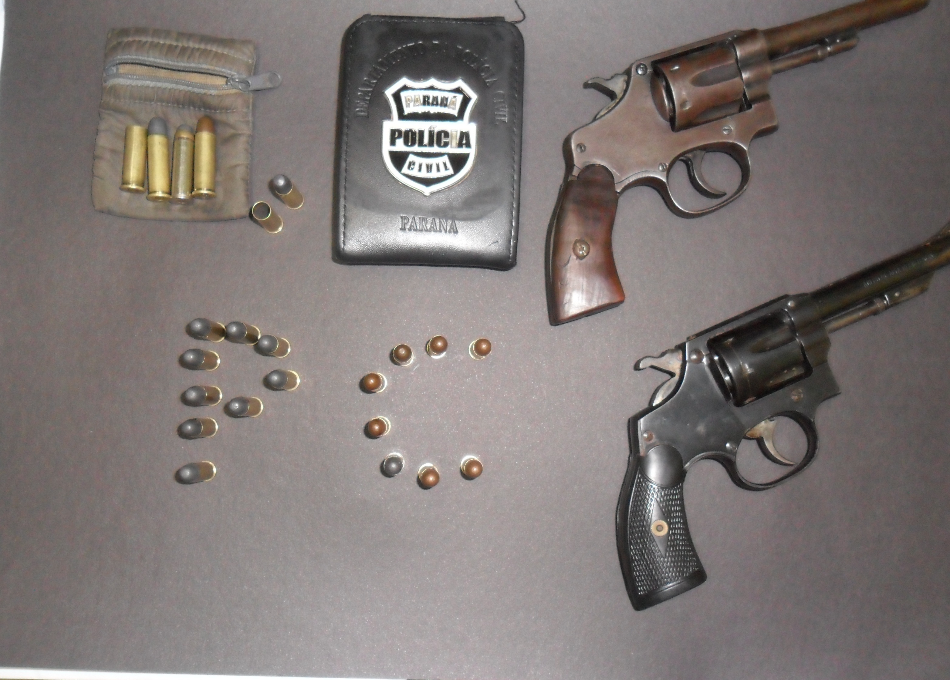 Armas apreendidas com com Mauro Silveira/foto?policia Civil Santo Ant&ocirc;nio do Sudoeste 