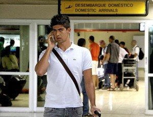 Leandro Almeida integra o grupo do Coritiba, em Foz (Foto: Divulgação / Site oficial do Coritiba)